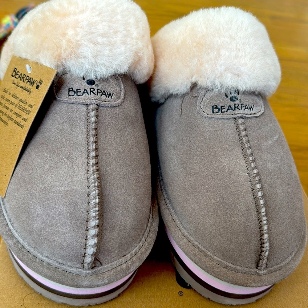 BEARPAW PLATFORM SLIPPERS 8 |   NWT PLATFORM SLIPPERS 8 - Picture 4 of 11
